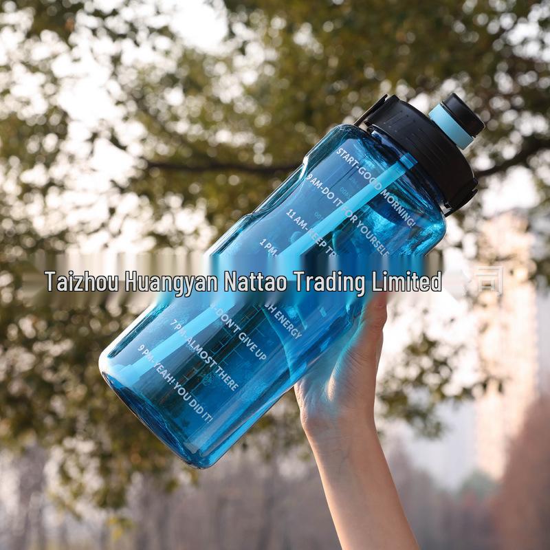 

Durable XL Water Bottle for Men & Women: Drop-Proof, Heat-Resistant Sports & Fitness Cup for Summer 1100 ml синій