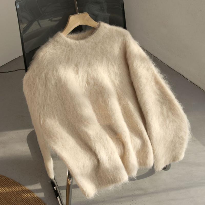Cozy Mink Velvet Women's Sweater: Thick, Premium Knit for Autumn/Winter - Chic, Relaxed Style