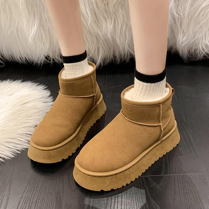 Thick-soled versatile snow boots for women to wear outside the winter new warm and heightened non-slip waterproof small cotton shoes