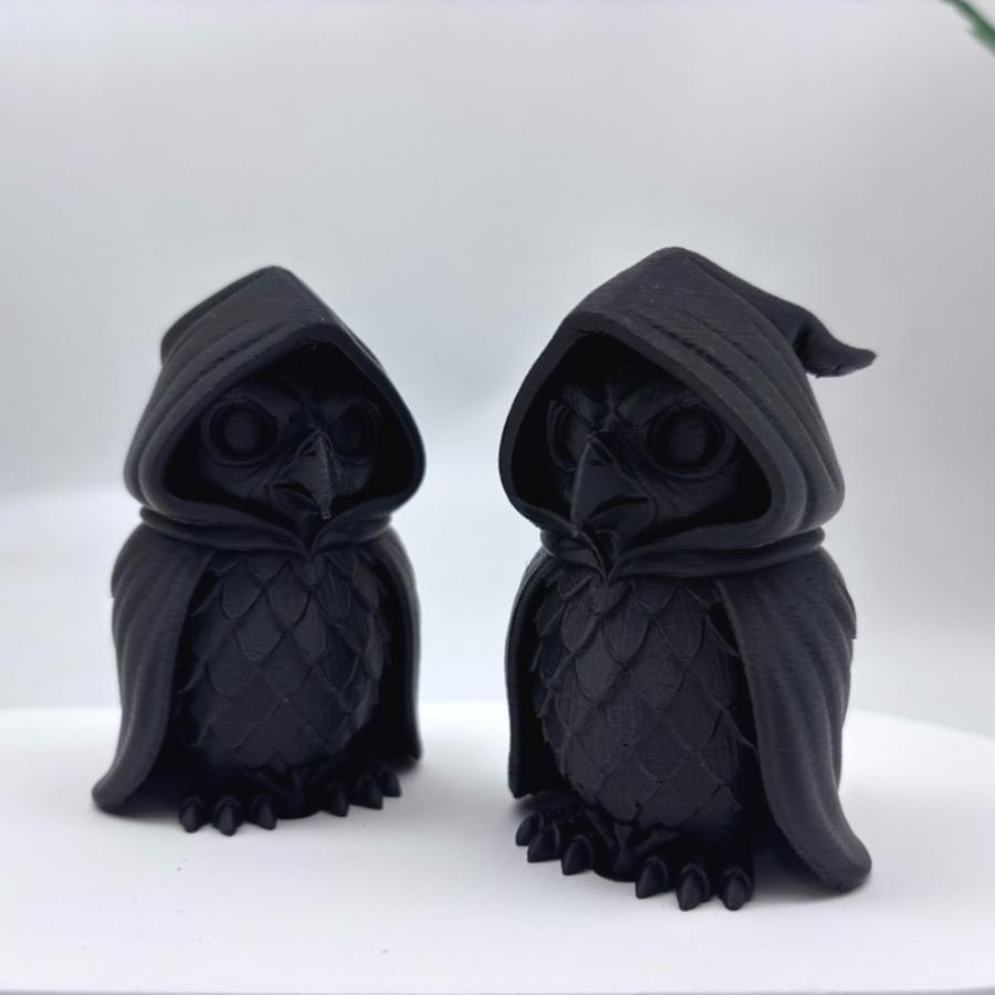 3D Printed Cape Owl Statue, Halloween Owl Prank, Ghost Owl, Perfect Home Decoration for Christmas, Indoor/outdoor Display