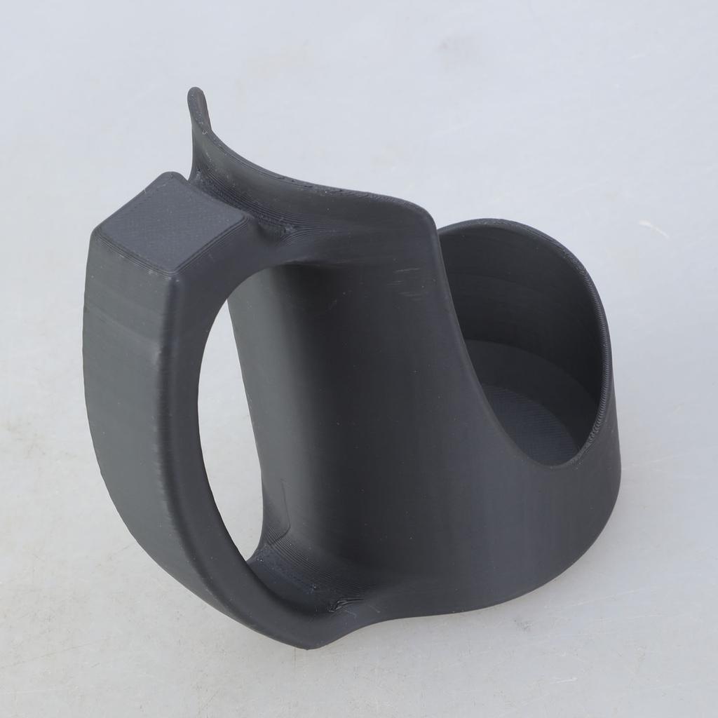 Smukły uchwyt na puszki z ergonomicznym uchwytem Uchwyt na napoje Wielokrotnego użytku uchwyt na napoje energetyczne Akcesoria do napojów w puszkach Trwały