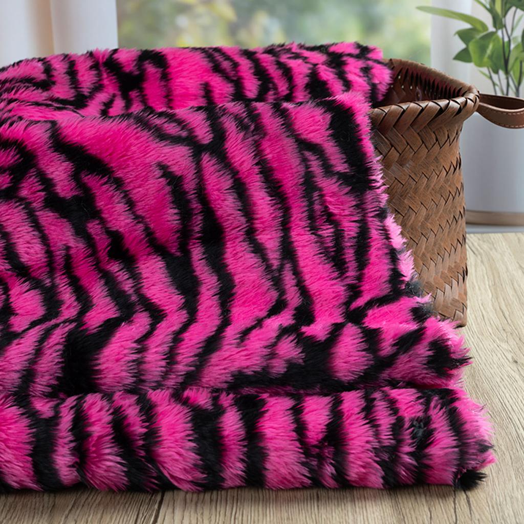 Winter Warm Weich Hohe Dichte Gepunktetes Hirsch-Tiger-Muster Plüschstoff DIY Handgefertigt Nähen Kunstfellstoff Hintergrundstoff