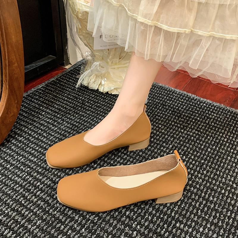 Fashion Plus Size New Popular Women Flats Slip on Flat Shoes Candy Color Woman Boat Shoes Black Loafers Faux Suede Ladies Ballet Flats