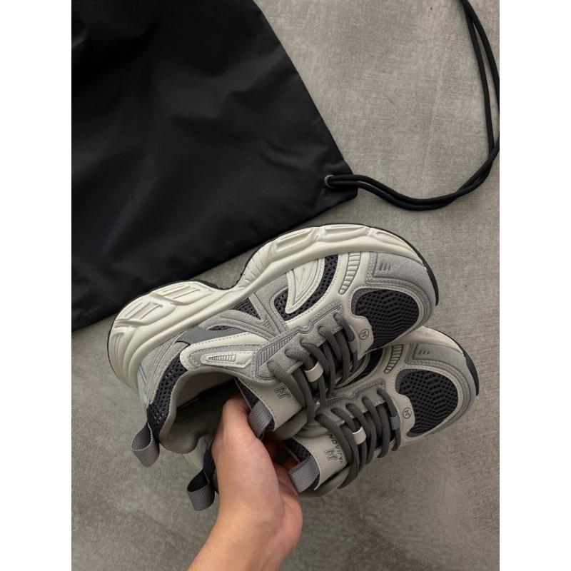 

Платформенные кожаные папины кроссовки женские осенние новые ретро повседневные туфли дизайн увеличивающие рост спортивные туфли тренд 40