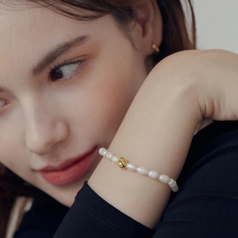 Shertz Ugly Freshwater Pearl Bumpy Stone Bracelet (24k Gold Plated)