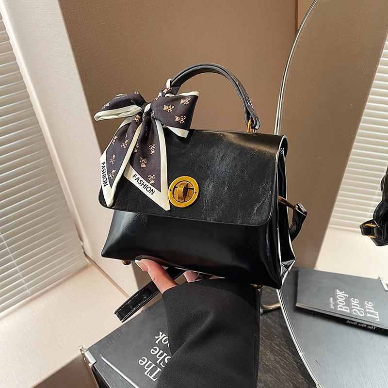 Premium Bag Women's New Casual Shoulder Bag Going Out Small Bag Commuting Messenger Small Square Bag