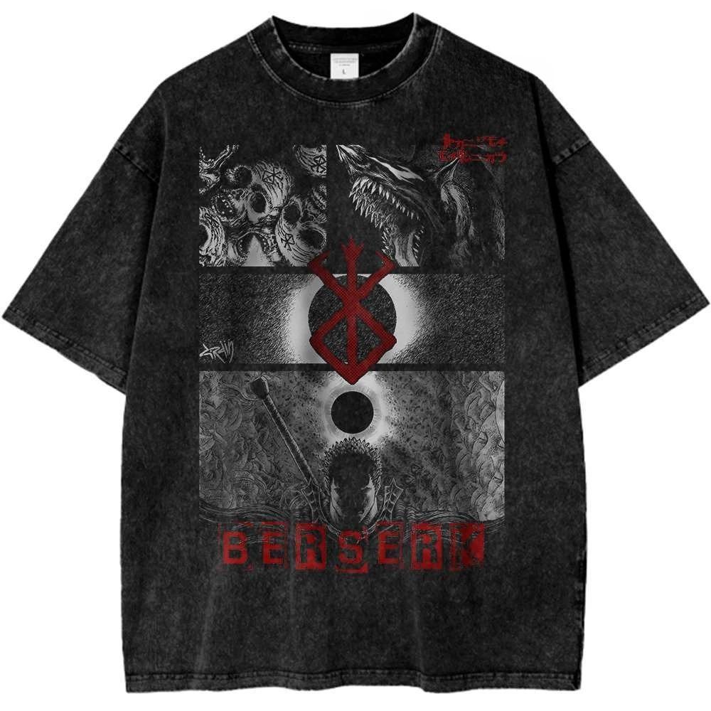 Свободная футболка с коротким рукавом кислотной стирки с графическим принтом-коллажем из панелей манги Berserk, включая культовый Знак Жертвоприношения L