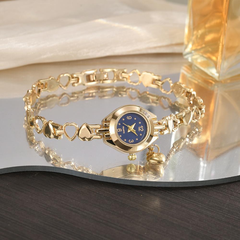 New Elegant Alloy Quartz Pendant Watch Bracelet Fashion Women's Watch Small Dial