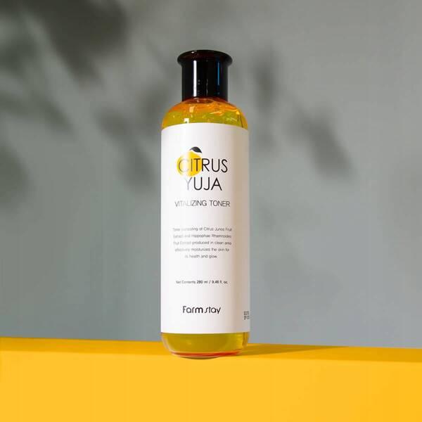 Farmstay Citrus Yuja Toner Do Twarzy Rewitalizujący 280Ml
