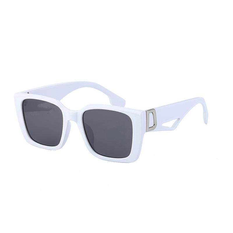 JYL TS Women's New Trendy Chain - Square Necklace-Style Sunglasses 21061