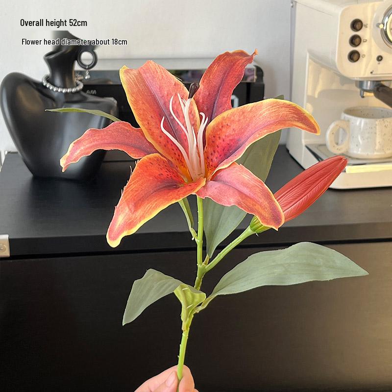 Ретро Осенний Лилия Шелковый Цветок Украшение: Искусственные цветочные композиции для гостиной