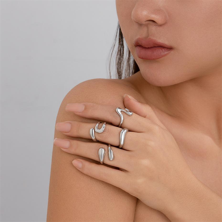 

Ingemark 4Pcs Creative Water Drop Rings Set for Women 2026 Trendy Goth Geometric Adjustable Open Finger Rings Couple Y2K Jewelry