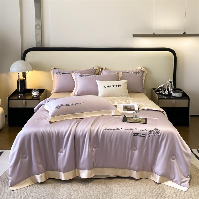 2024 New Summer Ice Silk Quilt Air Condition Blanket Smooth Breathable Lightweight Comforter Bedspreads On the Bed Solid Color