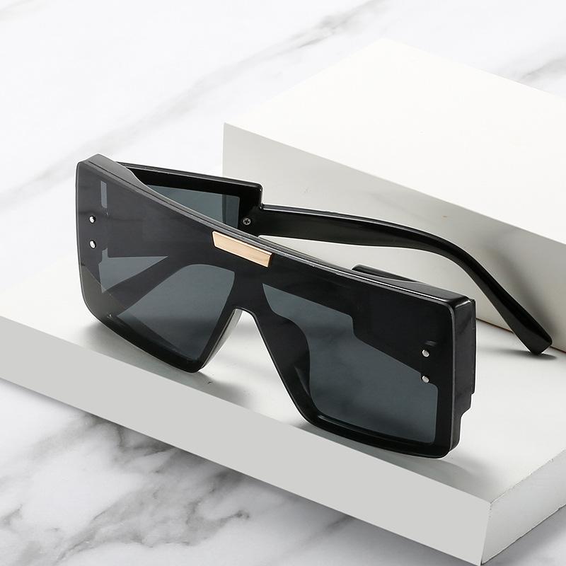 European and American Fashion Large Frame Sunglasses Personalized One-piece Sunglasses Trend Punk Sunglasses