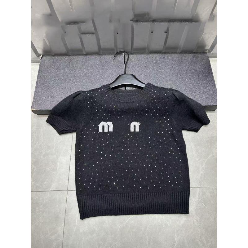 Miu Style 2026 Spring Rhinestone Round Neck Knit Pullover: Short-Sleeve, Age-Reducing, Casual, Versatile Top