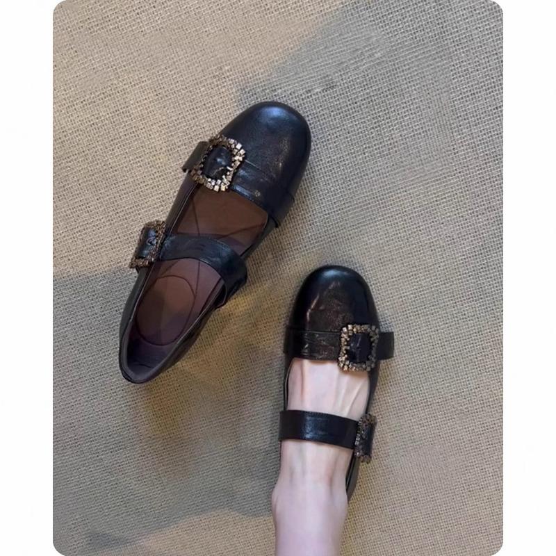 Retro Metal One-word Buckle Shallow Mouth Mary Jane Women's Shoes New with Skirt Flat-soled Small Leather Shoes