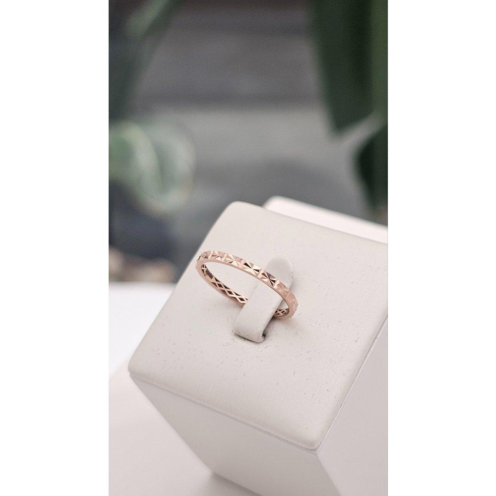 Roseedor R Tinyleongp* 14K Ring (282400055)