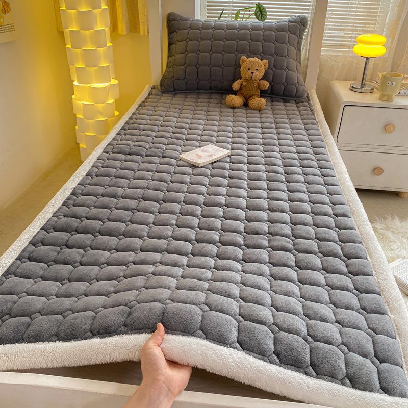 Plush Milk Velvet Mattress Pad - Thick Quilted Cushion for Dorms, Tatami, or Single Beds