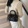 Autumn and Winter Retro Small Bag Women's New High-end Versatile Messenger Bag Handbag