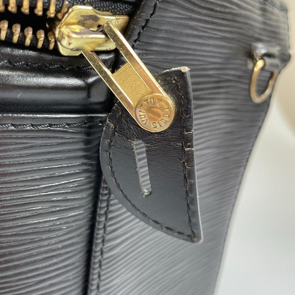 LOUIS VUITTON Epi Cannes Vanity Handbag black Women used