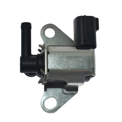 Karbon Buharları Kutu Solenoid Tahliye Kontrol Vanaları Cube NV200 14930-EN20A K5T46695 14930-EN200 14930-ET000 için uygundur