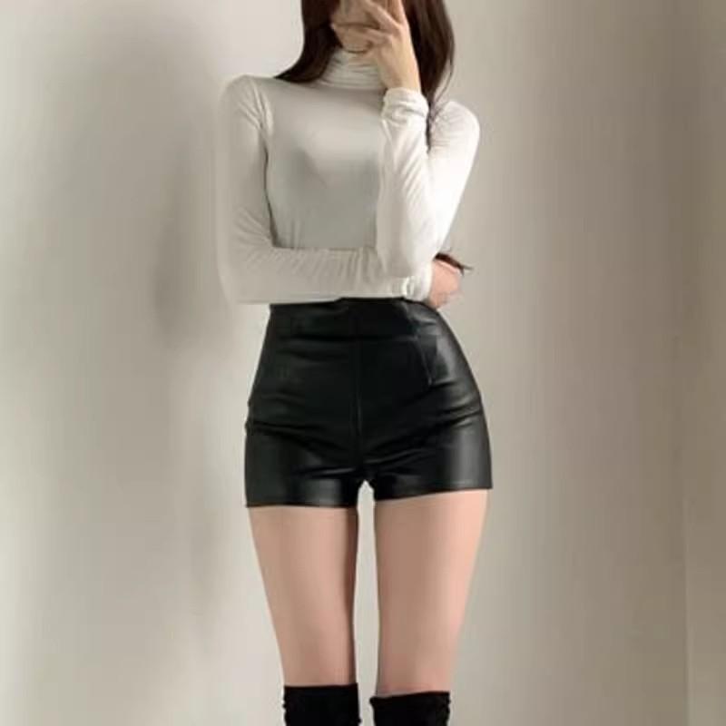 Women's Petite High Waisted Bodycon Super Short Outer Wear PU Leather Shorts Fall Spring Mini Shorts Versatile Slim Fit Hot Pants