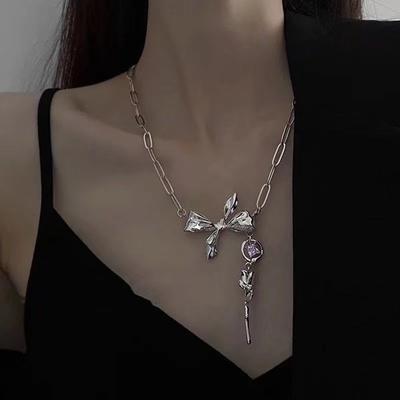 Yay Gül Kolye Hafif Lüks Niş Köprücük Kemiği Zinciri, Mücevher Üst Düzey Tasarım Kadın Tatlı Havalı Aksesuarlar Gelgit