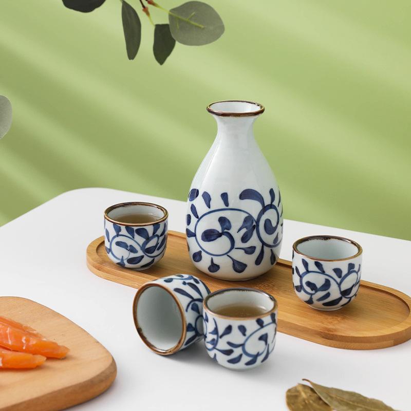 Japanese Sake Pot Kit Hand Painted Underglaze shochu Cup Set Retro Wine Ceramic Two Cups Barware For Gift Bar Sets Accessories
