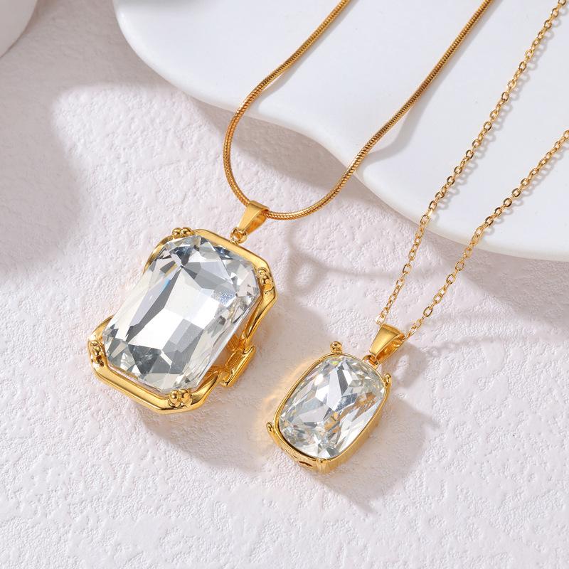 Hot-Selling Geometric Zirconia Square Necklace: European & American Style, Fashionable and Versatile for Autumn/Winter