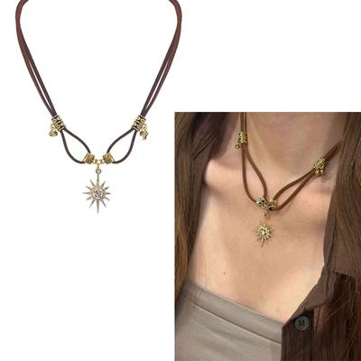 Verstellbare Halskette mit Sonnenblumen- und Stern-Anhänger Choker-Halsketten Halsband Schlüsselbein-Kette Schicker Schmuck für Frauen
