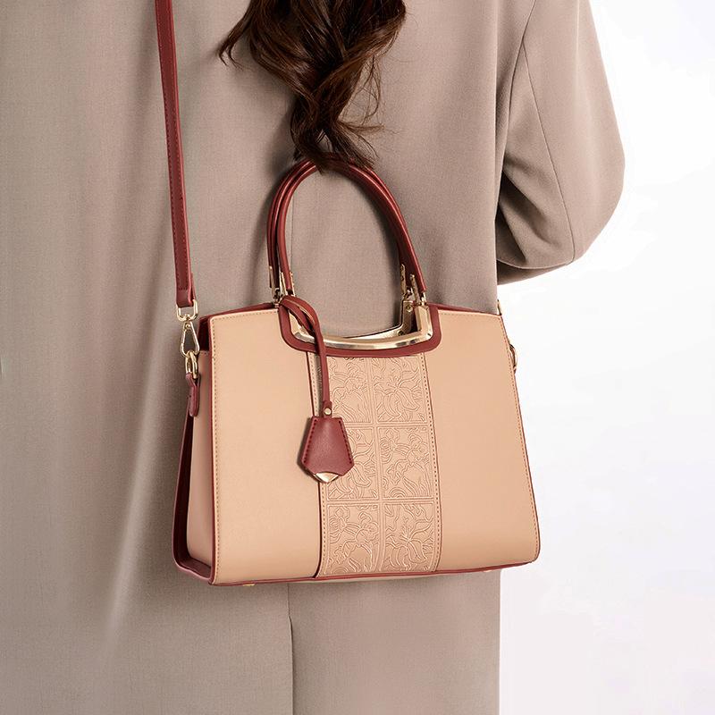 2025 New High Quality Light Luxury Temperament National Style Embroidery New Chinese Handbag Premium Shoulder Bag Crossbody Bag