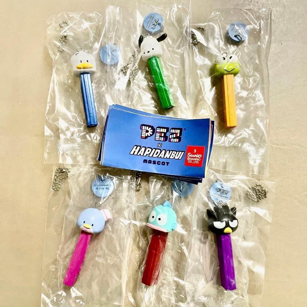 Sanrio PEZ x Hapidanbui Mascot 6 Types Complete Set Gacha Capsule toys