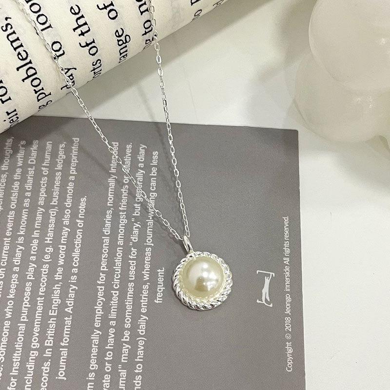 

Жемчужное ожерелье из жареного теста Элегантное французское жемчужное ожерелье Модный нишевый дизайн Легкая роскошь