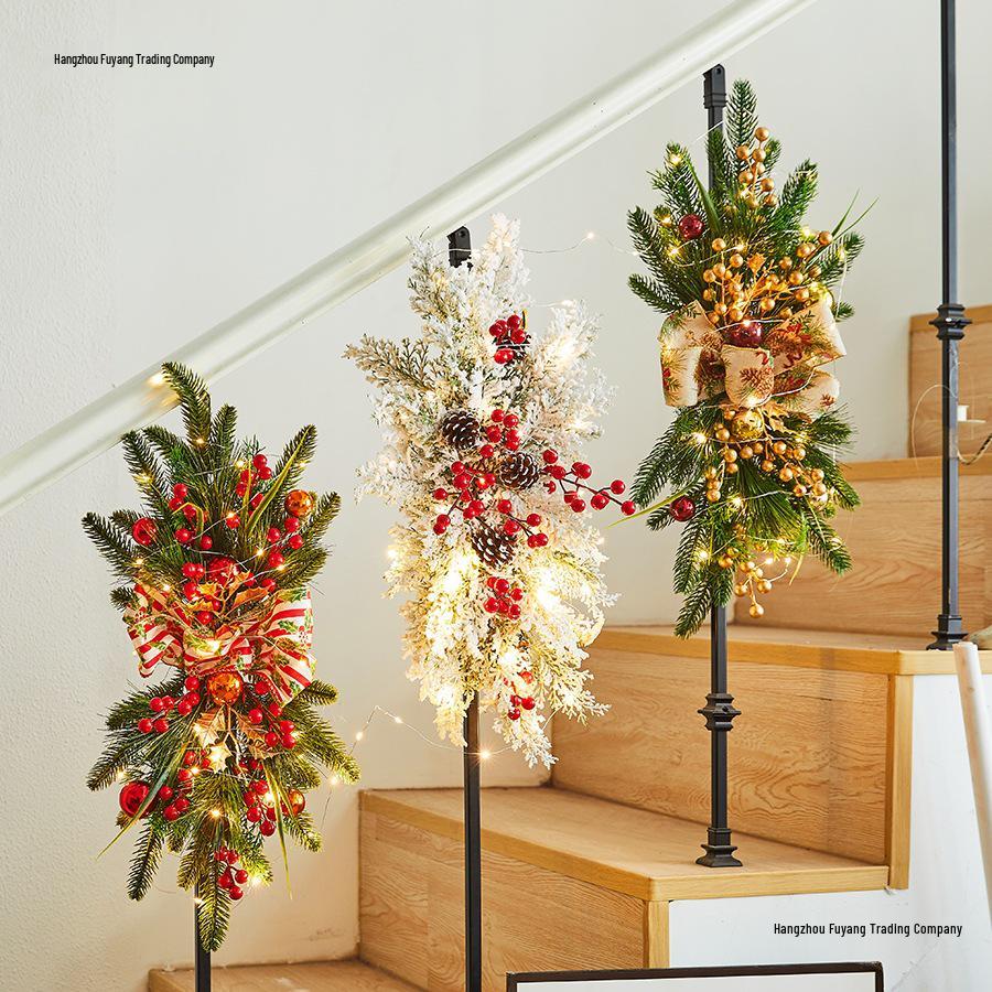 Weihnachtsszene Rattan Treppen- und Türhängekranz Ornament für Kamin, Einkaufszentrum, Hotel