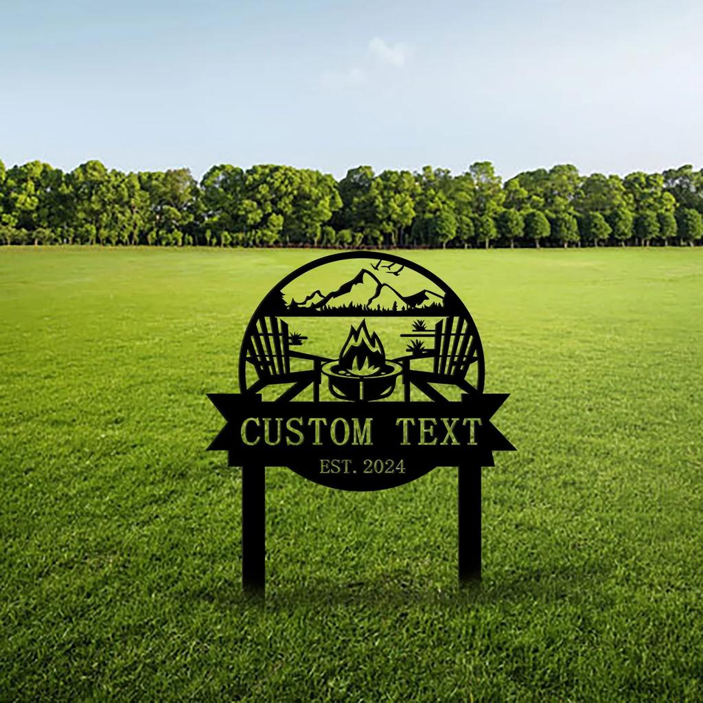 Personalisierte Lagerfeuer Metallschild, Individuelle Hütten Namensschild, Outdoor Gartenpfahl Dekoration, Camping Geschenk Rustikal