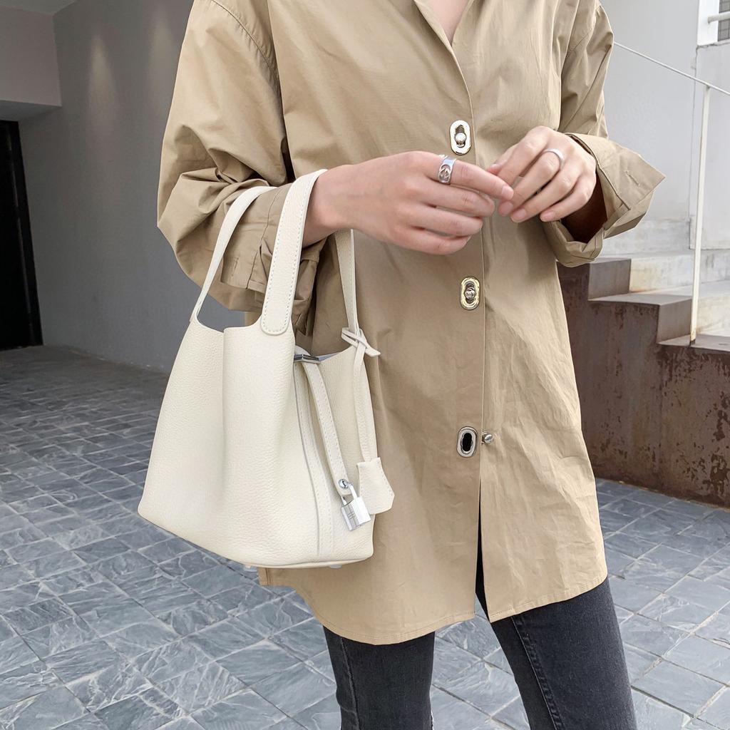 Damenhandtasche Togo-Leder Farbabstimmung Gemüsekorb Große Kapazität Handtasche Rindsleder Litschi-Muster Tasche Damen Kontrastfarbe Handtasche