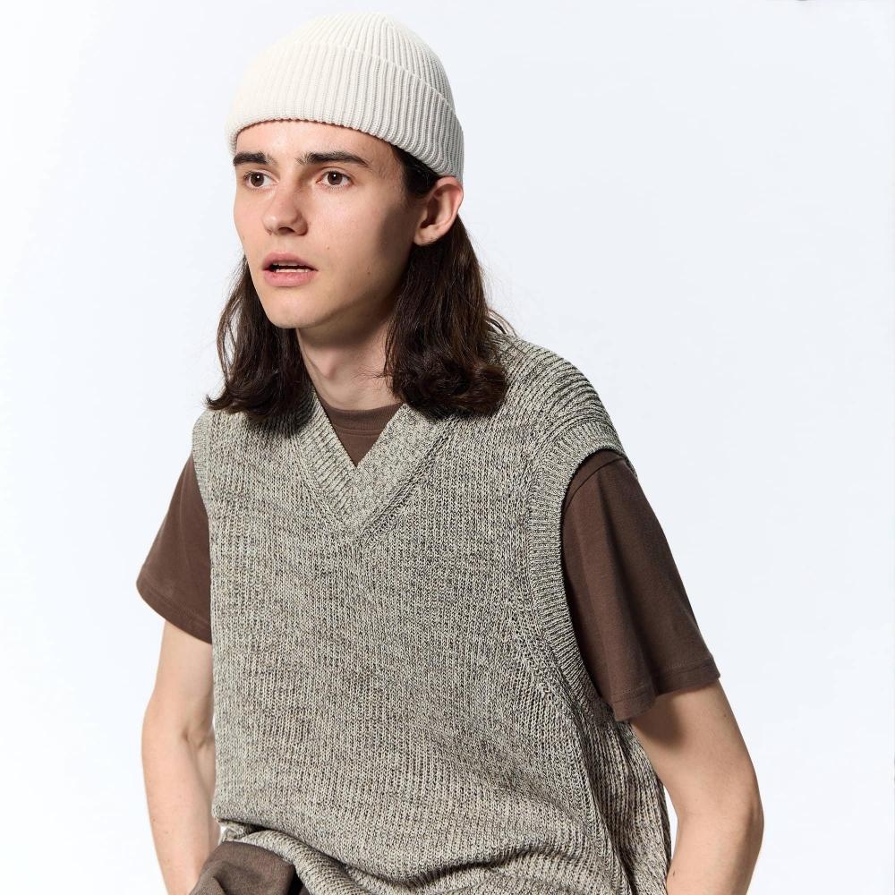 

Моющийся меланжевый жилет GU by Uniqlo с v-образным вырезом