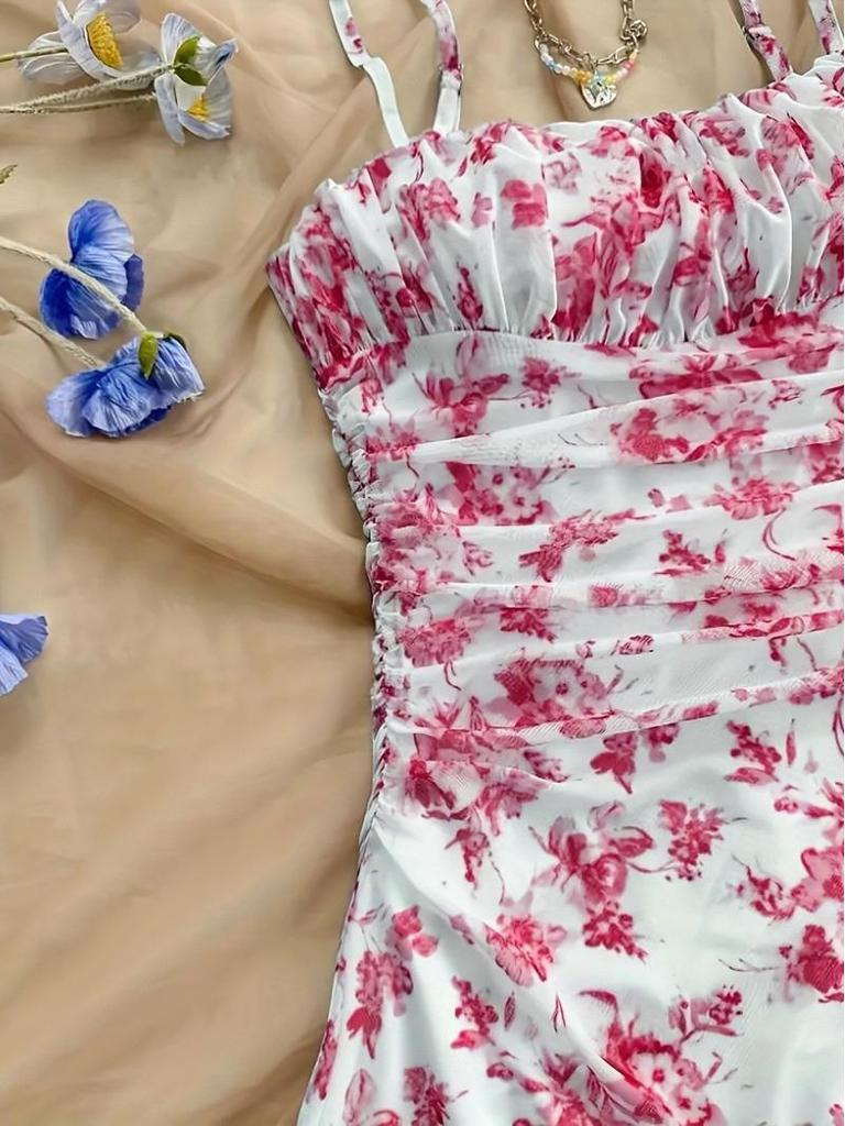 2026 Chic French Floral Slip Dress: Waist-Cinching Summer Fashion