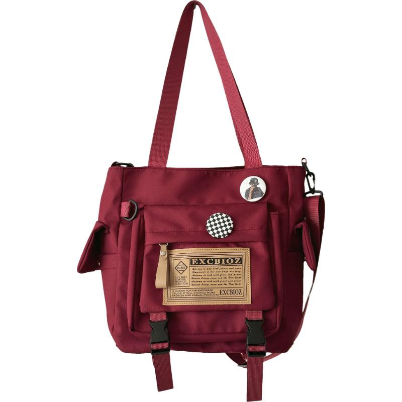 Korean version of lightweight student make-up bag 2025 new large-capacity fashion shoulder bag going out casual messenger bag