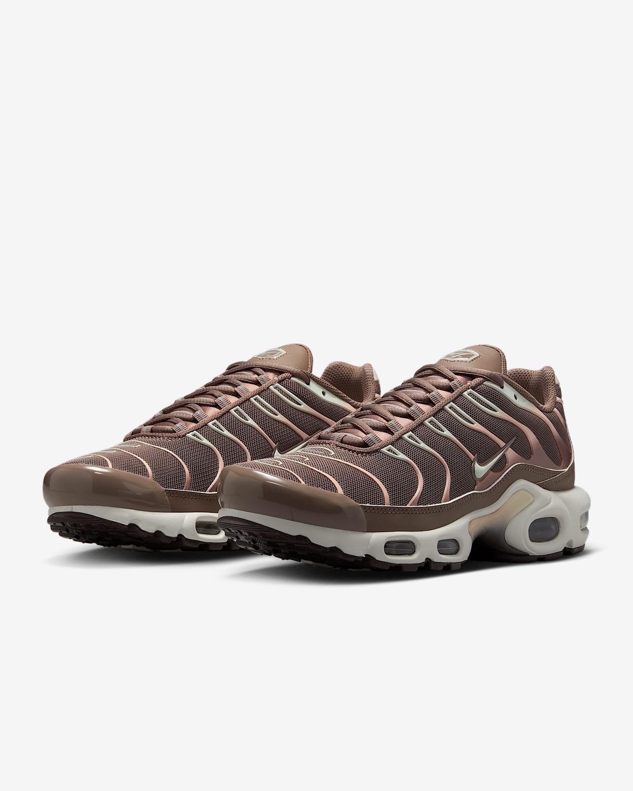 DZ3671-200 Nike Air Max Plus Миндально-коричневый Барочно-коричневый Парусный Металлик (Мужской) 6.5