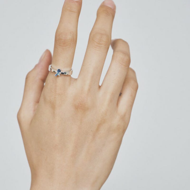 

PARTY AFTER DARK Baby Daisy Ring No. 15