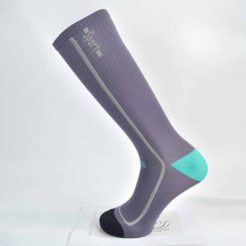 

Гольфы до икры, Женские компрессионные спортивные носки, Носки для фитнеса на открытом воздухе, бадминтона, скакалки, велоспорта и бега, Носки для йоги в помещении 1 pair фиолетовый