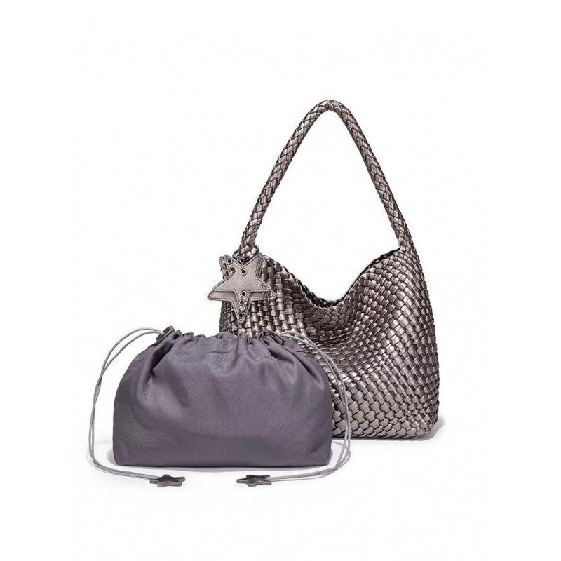 Qiangqiang Champagne Color Handmade Woven Tote: Large Capacity, Lightweight Luxury, Handheld or Shoulder, Mother-Child Bucket Design.