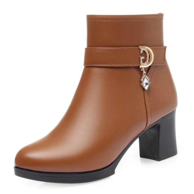 Mode Elegante Frau Block Hohe Absätze Schuhe Weiblicher Trend Winter Wolle Kurze Stiefel Weiches Leder Warme Fell Stiefeletten für Büro Mama