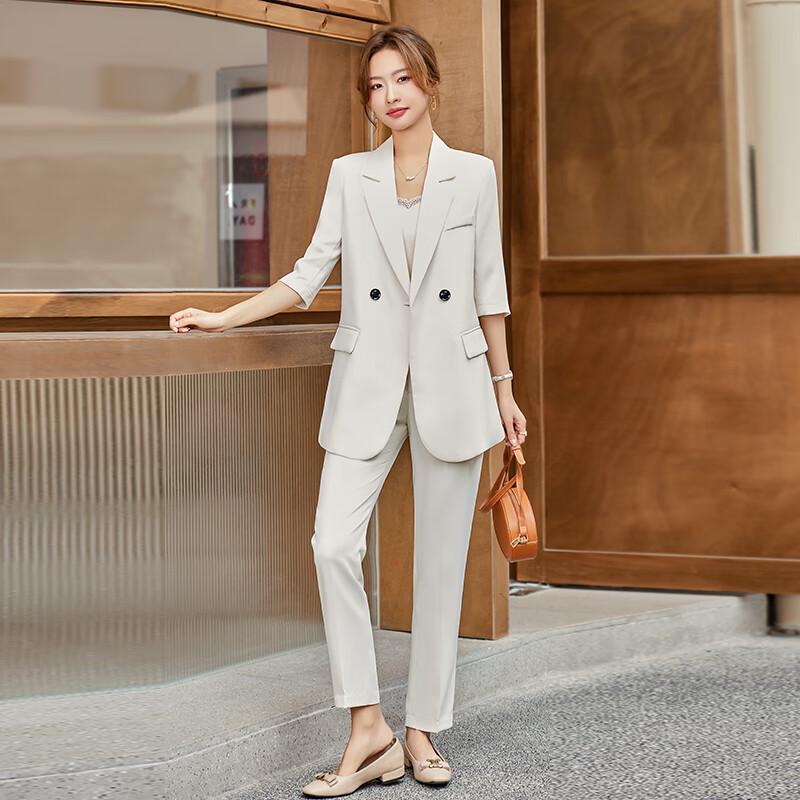 Damski biały zestaw garniturowy z rękawem 3/4