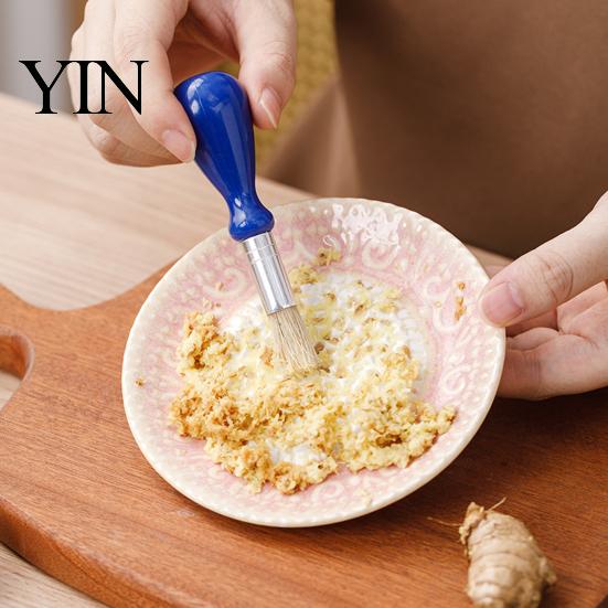 Portable Garlic Mincer Ceramic Grater Plate, Embossed Grinding Dish for Grating Manual Food Crusher Wasabi Ginger Cheese Chocolate Carrot Fruits