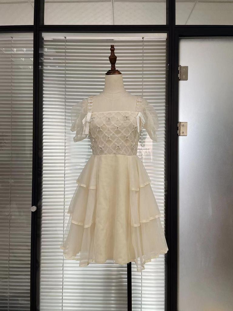 Vietnamesisches Süßes Prinzessin Perlen-Mesh-Kleid 2022