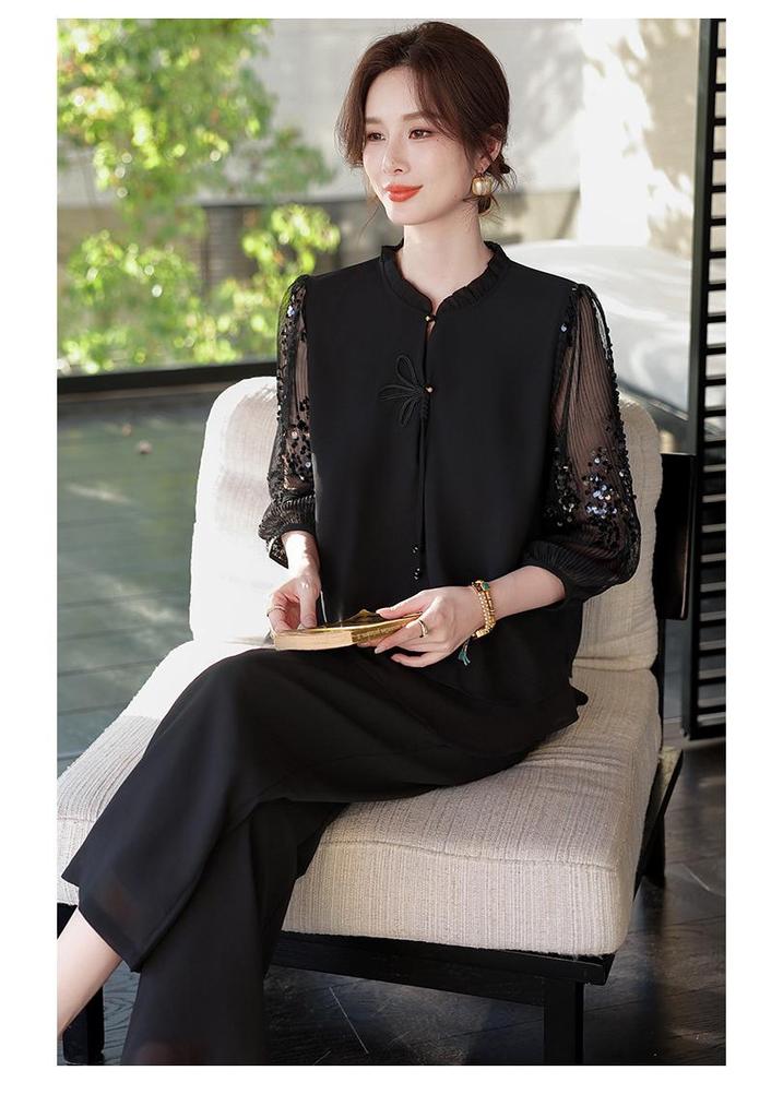2026 Mom's Summer Outfit: Ice Silk T-shirt & Wide-Leg Pants Set for Middle-Aged Women