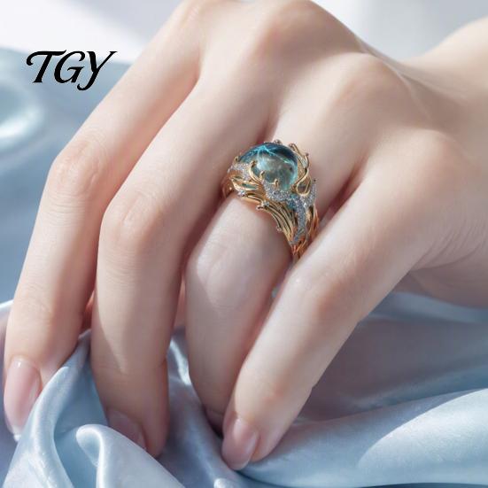Lightweight Resin Ring Wave for Women, Ocean Inspired Chunky Statement Ring, Non Jewelry Tarnish Open Adjustable Fashion Summer Vacation Beach