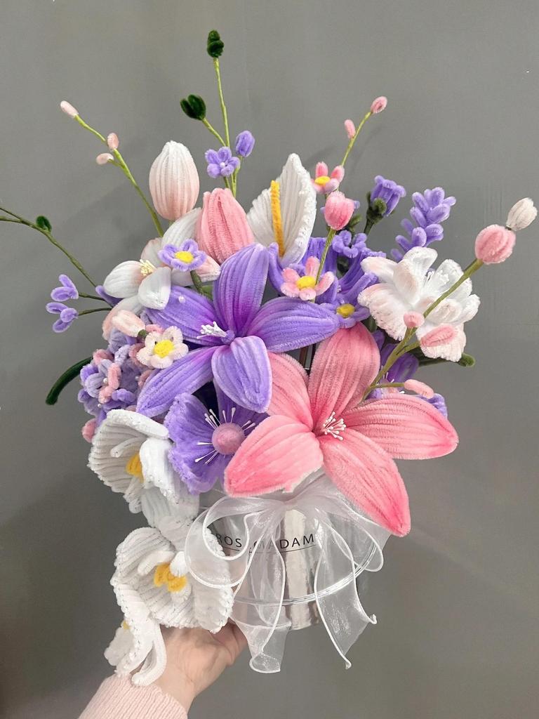 Handmade Pipe Cleaner Rose Bucket Bouquet - DIY Kit & Finished Product for Girlfriends & Best Friends